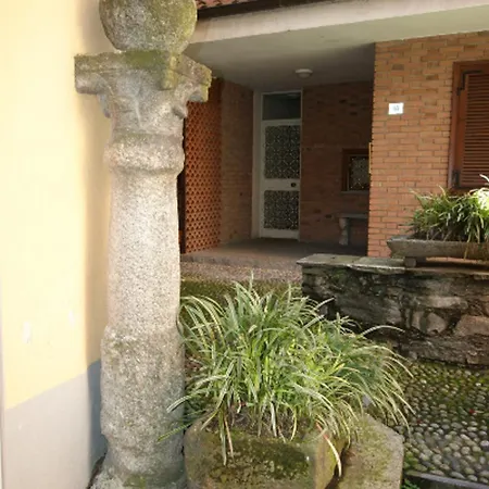 Garibaldi Apartman Stresa