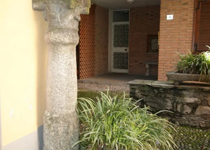 Garibaldi Lägenhet Stresa